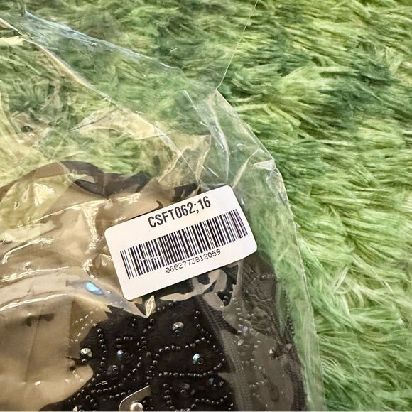 Chic Black Beaded Corset - Picture 4 of 6